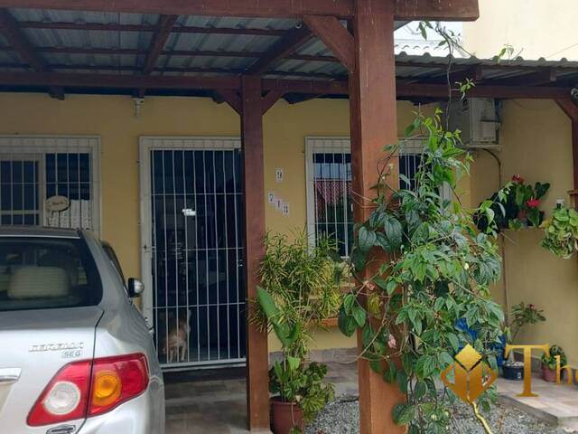 #207 - Casa para Venda em Penha - SC - 2